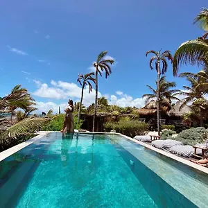 Playa Esperanza Tulum Pueblo
